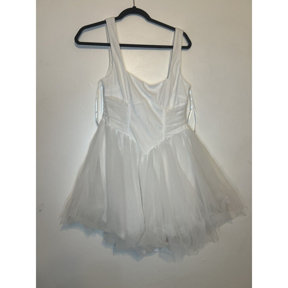 Selfie Leslie White Tulle Mini Dress Boning Sleeveless Scoop Neck Bridal Size L